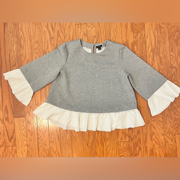 Gray & White Top with White Ruffled Sleeves and Bottom Hem by Halogen/ Medium - Picture 1 of 8